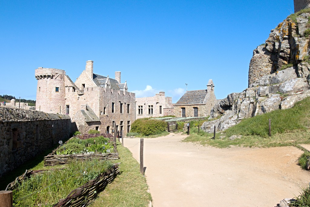 fort la latte Roche Goyon kasteel chateau hdr france frankrijk bretagne cap frehel cote d'emeraude smaragdkust